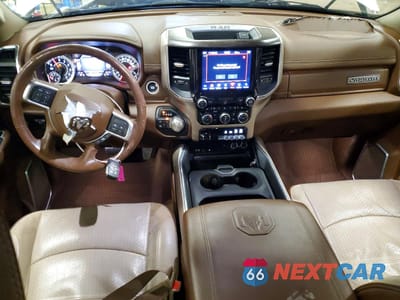 Zdjęcie 8 z 12 samochodu: 2019 RAM 2500 LARAMIE VIN:3C6UR5NJXKG562841 - miniatura