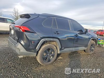 Trzecie zdjęcie samochodu z tyłu: 2021 TOYOTA RAV4 LE VIN:4T3MWRFV9MU014472 - miniatura
