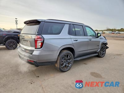 Trzecie zdjęcie samochodu z tyłu: 2021 CHEVROLET TAHOE K1500 RST VIN:1GNSKRKD6MR340155 - miniatura