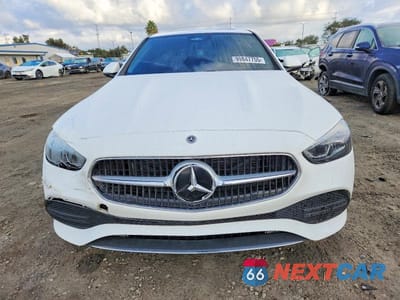 Piąte zdjęcie samochodu w środku: 2022 MERCEDES-BENZ C 300 VIN:W1KAF4GB4NR010024 - miniatura