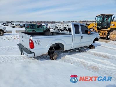 Trzecie zdjęcie samochodu z tyłu: 2014 FORD F250 SUPER DUTY VIN:1FT7X2B69EEB03189 - miniatura