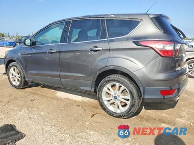 Drugie zdjęcie samochodu z przodu: 2017 FORD ESCAPE SE VIN:1FMCU0GDXHUE91333 - miniatura