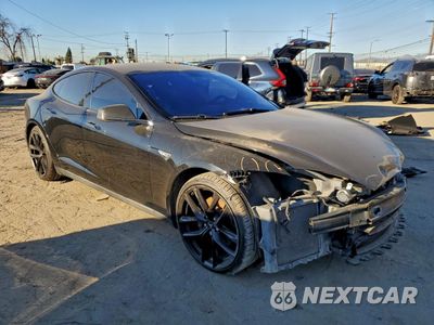 Czwarte zdjęcie samochodu z boku: 2012 TESLA MODEL S VIN:5YJSA1DP5CFS01093 - miniatura