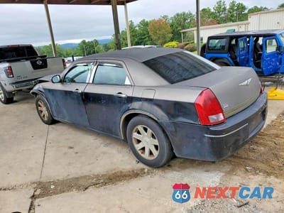 Drugie zdjęcie samochodu z przodu: 2005 CHRYSLER 300 TOURING VIN:2C3JA53G45H587883 - miniatura