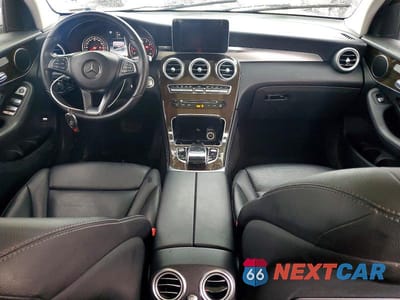 Zdjęcie 8 z 12 samochodu: 2016 MERCEDES-BENZ GLC 300 4MATIC VIN:WDC0G4KB7GF031801 - miniatura