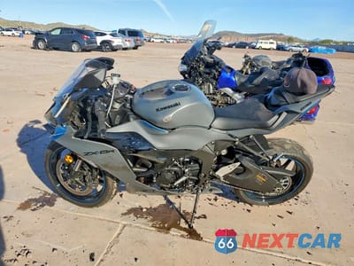 Trzecie zdjęcie samochodu z tyłu: 2025 KAWASAKI ZX636 K VIN:JKBZXJK16SA010422 - miniatura