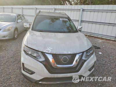 Piąte zdjęcie samochodu w środku: 2017 NISSAN ROGUE S VIN:JN8AT2MT6HW145861 - miniatura