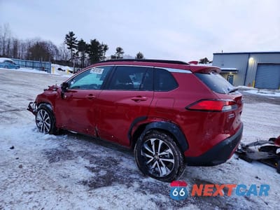 Drugie zdjęcie samochodu z przodu: 2024 TOYOTA COROLLA CROSS XLE VIN:7MUEAAAG1RV080400 - miniatura