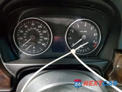 Zdjęcie 9 z 12 samochodu: 2006 BMW 325 XIT VIN:WBAVT135X6KW22416 - miniatura