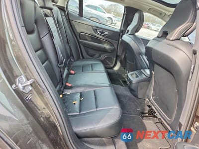 Zdjęcie 10 z 11 samochodu: 2019 VOLVO S60 T6 MOMENTUM VIN:7JRA22TK6KG016724 - miniatura