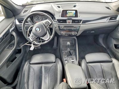 Zdjęcie 8 z 13 samochodu: 2018 BMW X1 XDRIVE28I VIN:WBXHT3C32J5K23505 - miniatura