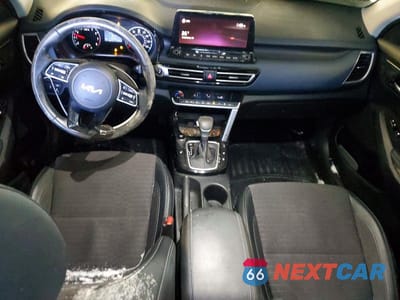 Zdjęcie 8 z 11 samochodu: 2022 KIA SELTOS NIGHTFALL VIN:KNDEUCA27N7259336 - miniatura