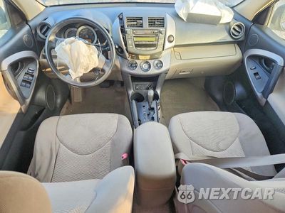 Zdjęcie 8 z 13 samochodu: 2006 TOYOTA RAV4 LIMITED VIN:JTMZK31V965000331 - miniatura