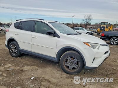 Czwarte zdjęcie samochodu z boku: 2016 TOYOTA RAV4 LE VIN:JTMBFREVXGJ062378 - miniatura