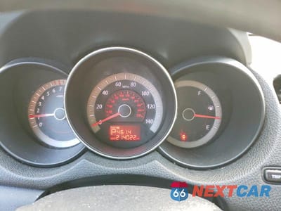 Zdjęcie 9 z 11 samochodu: 2013 KIA FORTE EX VIN:KNAFU4A23D5695456 - miniatura