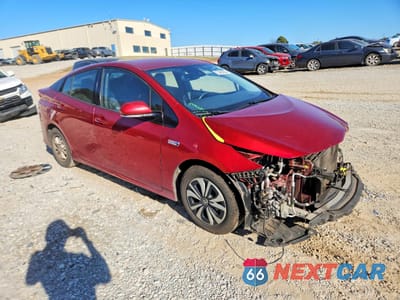 Czwarte zdjęcie samochodu z boku: 2017 TOYOTA PRIUS PRIME ADVANCED VIN:JTDKARFP9H3047519 - miniatura