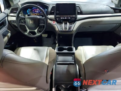 Zdjęcie 8 z 13 samochodu: 2019 HONDA ODYSSEY EXL VIN:5FNRL6H70KB128987 - miniatura