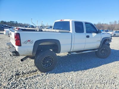 Trzecie zdjęcie samochodu z tyłu: 2006 CHEVROLET SILVERADO K2500 HEAVY DUTY VIN:1GCHK29DX6E151681 - miniatura