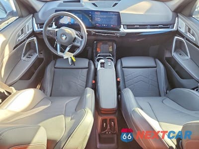 Zdjęcie 8 z 13 samochodu: 2025 BMW X1 XDRIVE28I VIN:WBX73EF06S5046354 - miniatura