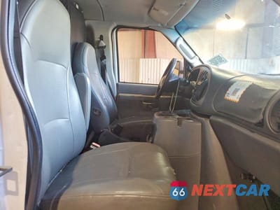 Zdjęcie 11 z 13 samochodu: 2003 FORD ECONOLINE E250 VAN VIN:1FTNE24263HB11902 - miniatura