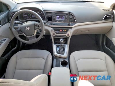 Zdjęcie 8 z 12 samochodu: 2017 HYUNDAI ELANTRA SE VIN:KMHD74LF4HU399936 - miniatura