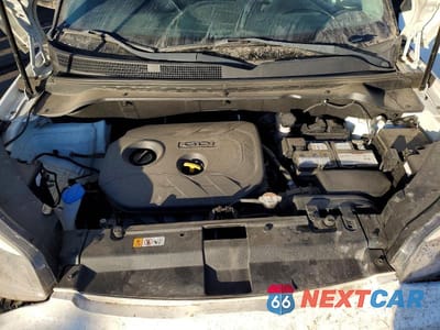 Zdjęcie 11 z 12 samochodu: 2017 KIA SOUL + VIN:KNDJP3A55H7448037 - miniatura