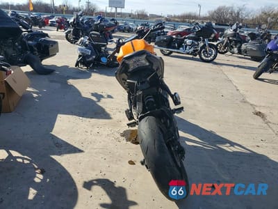 Czwarte zdjęcie samochodu z boku: 2025 KAWASAKI EX650 P VIN:ML5EXEP13SDAF8119 - miniatura