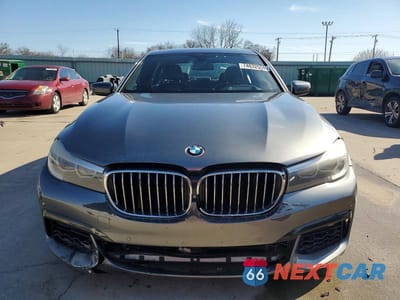 Piąte zdjęcie samochodu w środku: 2016 BMW 740 I VIN:WBA7E2C57GG547607 - miniatura