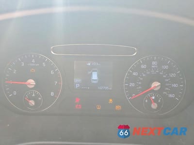 Zdjęcie 9 z 12 samochodu: 2019 KIA SORENTO L VIN:5XYPG4A34KG581879 - miniatura