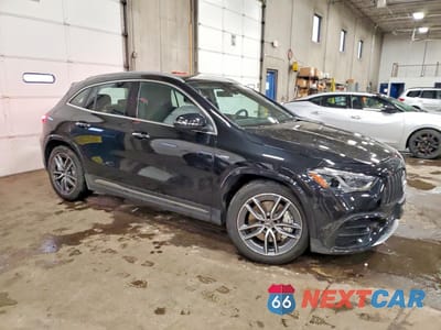 Czwarte zdjęcie samochodu z boku: 2025 MERCEDES-BENZ GLA 35 AMG VIN:W1N4N5BB5SJ634618 - miniatura