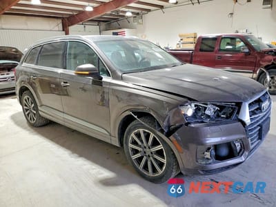 Czwarte zdjęcie samochodu z boku: 2017 AUDI Q7 PREMIUM PLUS VIN:WA1LAAF72HD058663 - miniatura
