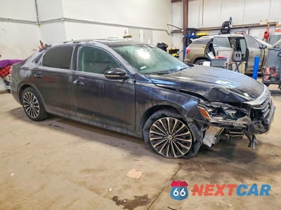 Czwarte zdjęcie samochodu z boku: 2022 VOLKSWAGEN PASSAT LIMITED EDITION VIN:1VWBA7A39NC000444 - miniatura