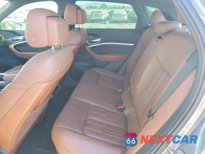 Zdjęcie 11 z 14 samochodu: 2019 AUDI E-TRON PRESTIGE VIN:WA1VABGE7KB017704 - miniatura