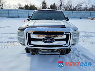 Piąte zdjęcie samochodu w środku: 2014 FORD F250 SUPER DUTY VIN:1FT7X2B69EEB03189 - miniatura