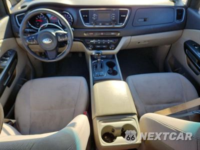 Zdjęcie 8 z 12 samochodu: 2016 KIA SEDONA LX VIN:KNDMB5C17G6082815 - miniatura