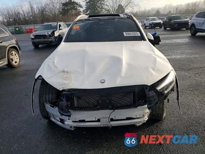 Piąte zdjęcie samochodu w środku: 2024 MERCEDES-BENZ GLC 43 4MATIC AMG VIN:W1NKM8HB0RF139954 - miniatura