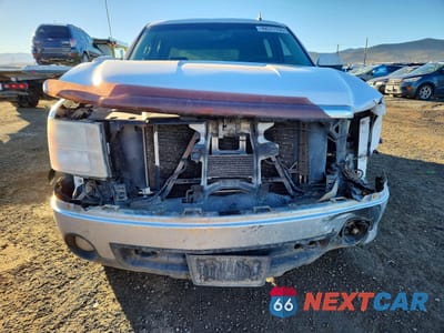 Piąte zdjęcie samochodu w środku: 2008 GMC SIERRA K1500 VIN:3GTEK13368G232976 - miniatura