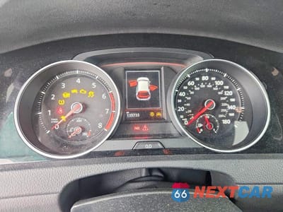 Zdjęcie 9 z 13 samochodu: 2018 VOLKSWAGEN GTI S VIN:3VW547AU7JM252487 - miniatura