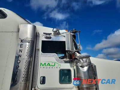 Zdjęcie 9 z 10 samochodu: 2007 KENWORTH W900 SEMI TRUCK VIN:1XKWDB9X27J203586 - miniatura