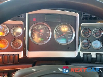 Zdjęcie 8 z 10 samochodu: 2017 KENWORTH CONSTRUCTION T400 VIN:3BKBA28X5HF158971 - miniatura