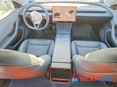 Zdjęcie 8 z 11 samochodu: 2025 TESLA MODEL 3 VIN:5YJ3E1EAXSF044873 - miniatura