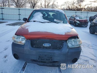Piąte zdjęcie samochodu w środku: 2007 FORD ESCAPE XLS VIN:1FMCU02Z87KA62530 - miniatura