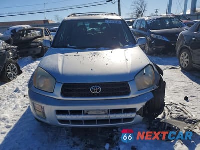 Piąte zdjęcie samochodu w środku: 2002 TOYOTA RAV4 VIN:JTEHH20V026044448 - miniatura