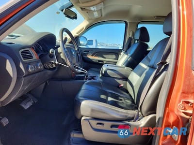 Zdjęcie 7 z 13 samochodu: 2007 CHEVROLET AVALANCHE K1500 VIN:3GNFK12377G123180 - miniatura