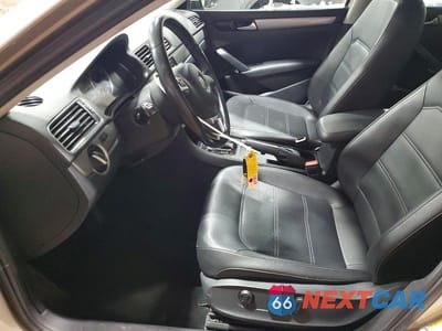Zdjęcie 7 z 13 samochodu: 2015 VOLKSWAGEN PASSAT S VIN:1VWAT7A3XFC013811 - miniatura
