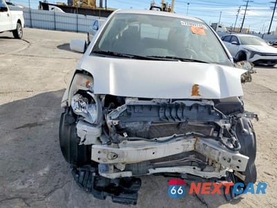 Piąte zdjęcie samochodu w środku: 2010 TOYOTA YARIS VIN:JTDJT4K39A5316298 - miniatura