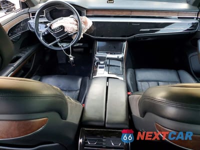 Zdjęcie 8 z 13 samochodu: 2019 AUDI A8 L VIN:WAU8DAF83KN014231 - miniatura