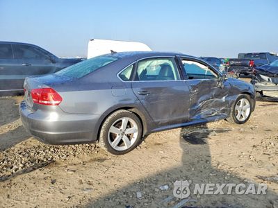 Trzecie zdjęcie samochodu z tyłu: 2013 VOLKSWAGEN PASSAT SE VIN:1VWBH7A34DC001365 - miniatura
