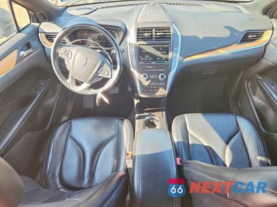 Zdjęcie 8 z 13 samochodu: 2015 LINCOLN MKC VIN:5LMCJ1A95FUJ11215 - miniatura