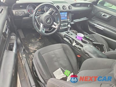 Zdjęcie 8 z 12 samochodu: 2021 FORD MUSTANG VIN:1FA6P8TH5M5119800 - miniatura